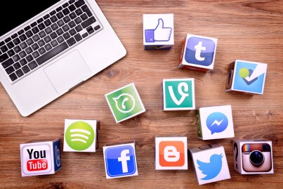 Social Media tools and learning from experts by experience